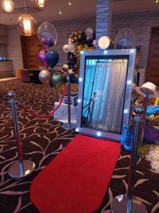weddings magic mirror